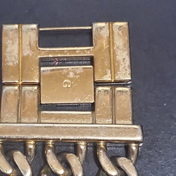 womans guess watch - Picture 3 of 4